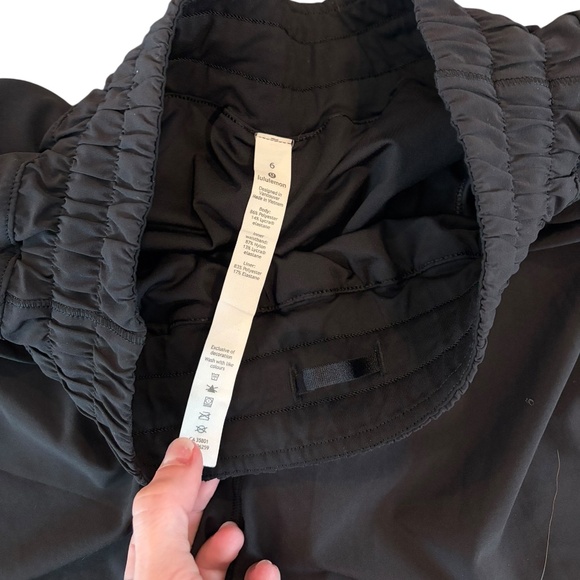 Lululemon Track That 5" Shorts | Black | Size 6 - Picture 5 of 6